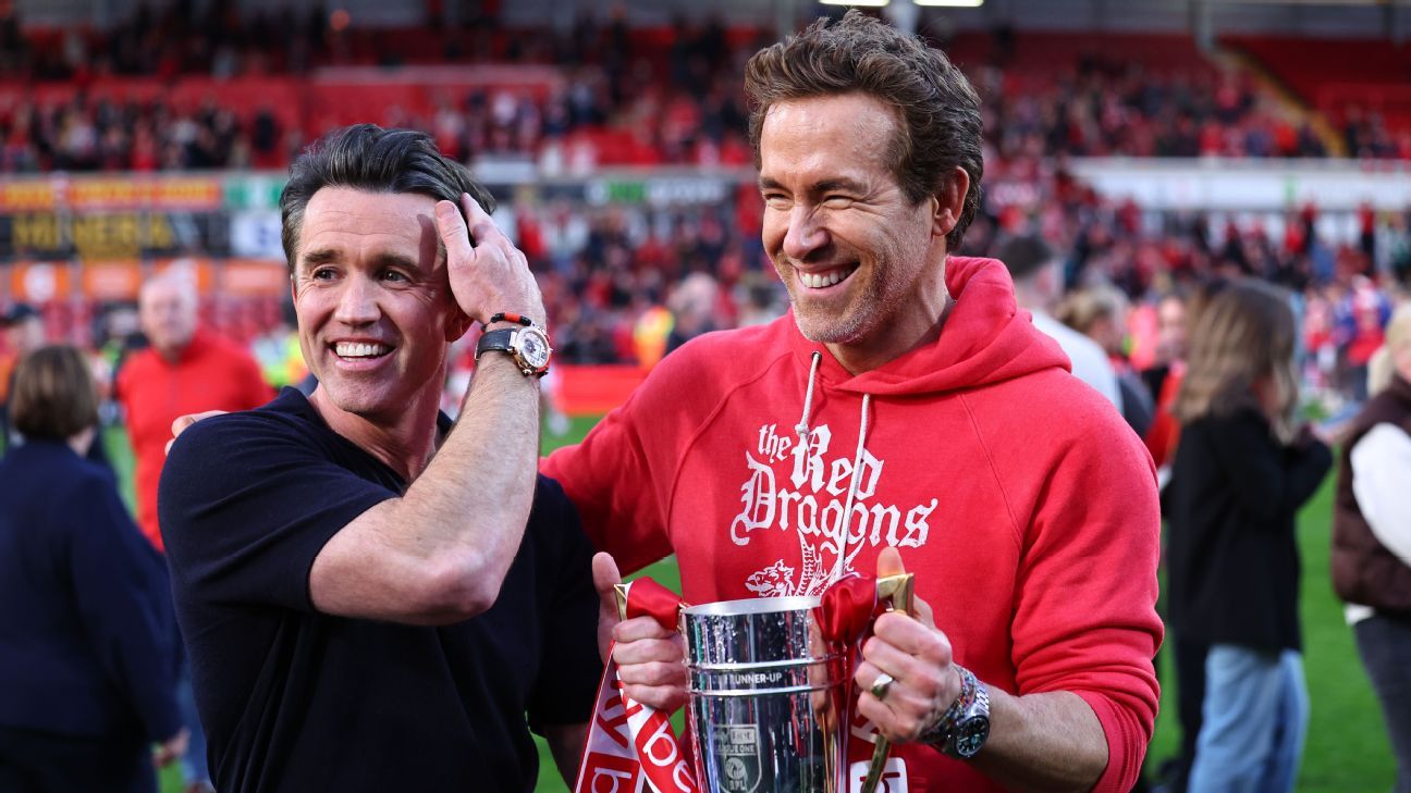 Ryan Reynolds and Rob McElhenney to provide live commentary for Wrexham game 1