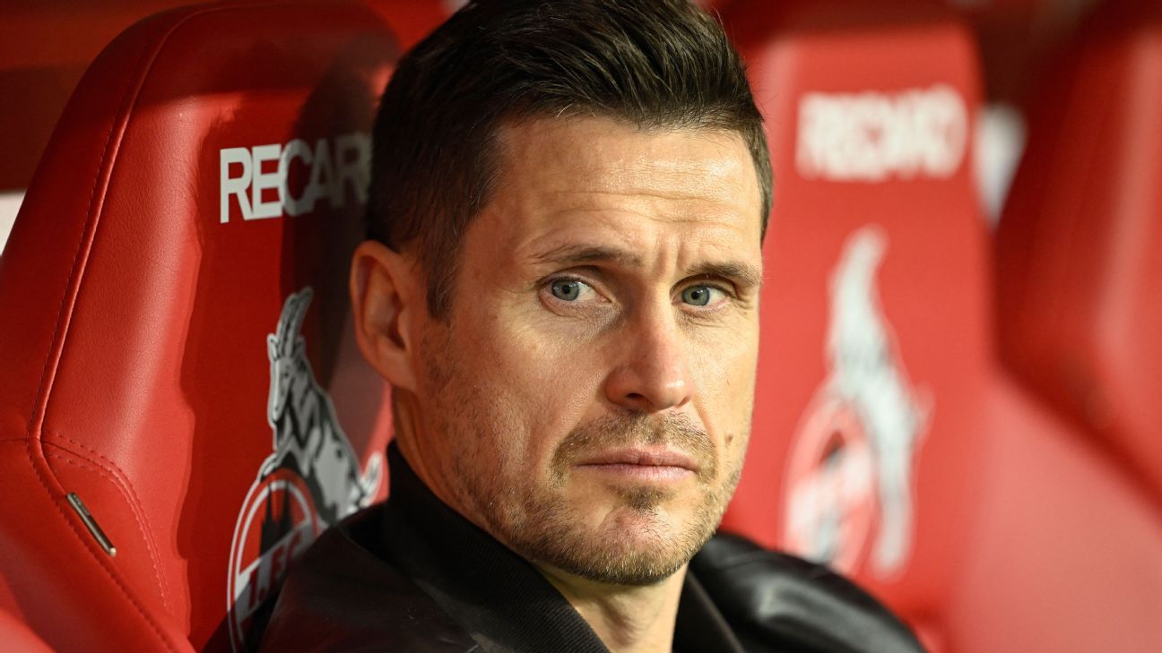 Sebastian Kehl departs from his position as sporting director of Borussia Dortmund. 1