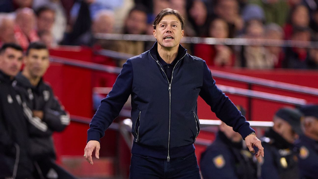 Sevilla part ways with coach Matías Almeyda following defeat to Valencia. 1