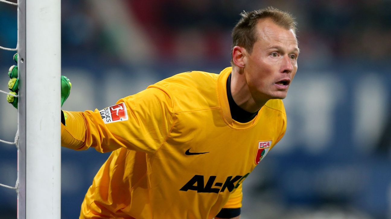 Alex Manninger, former Arsenal goalkeeper, dead at 48 Alex Manninger, ex-Arsenal goalkeeper, passes away at 48 1