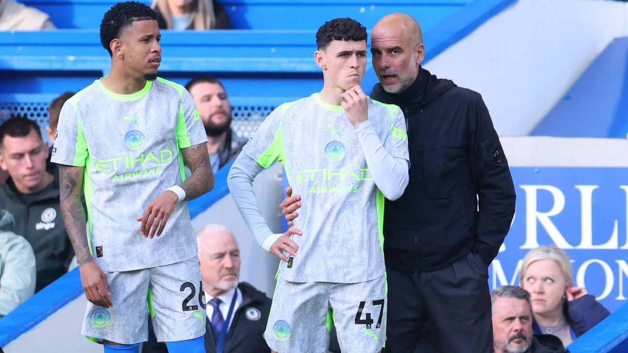 Arsenal's championship chances decline as Manchester City moves forward before important Premier League clash. 1