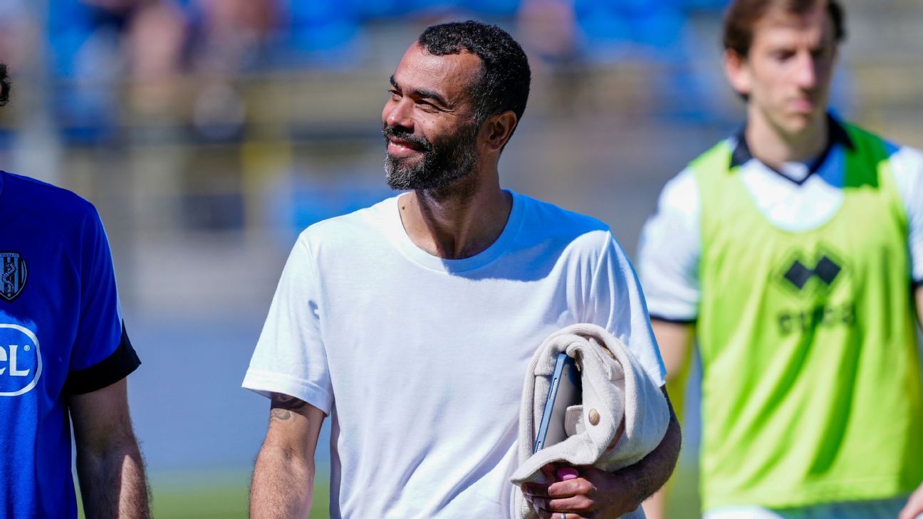 Ashley Cole expresses disappointment over coaching prospects in England. 1