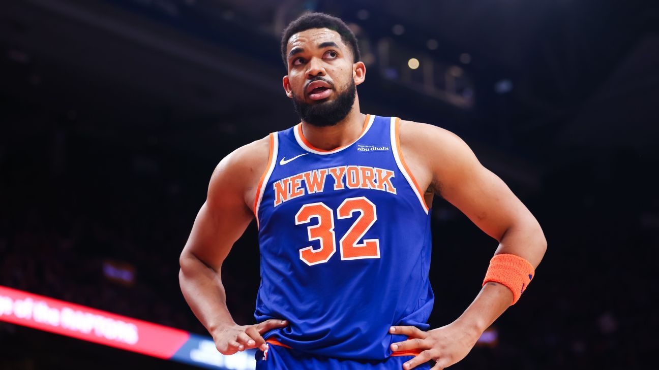 Knicks' Towns ruled out vs. Bulls with right elbow injury Towns of the Knicks sidelined against the Bulls due to right elbow injury 1