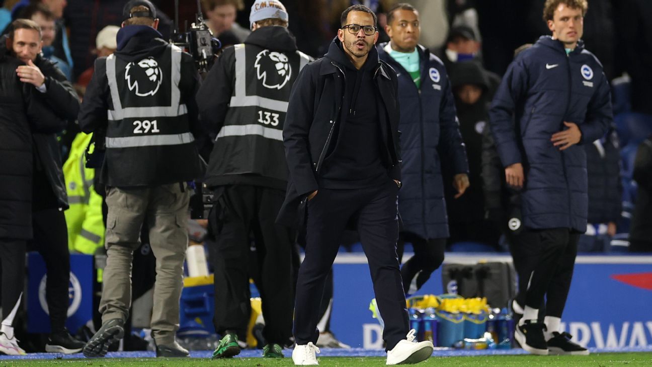 Chelsea terminate manager Liam Rosenior's contract following unprecedented losing streak. 1