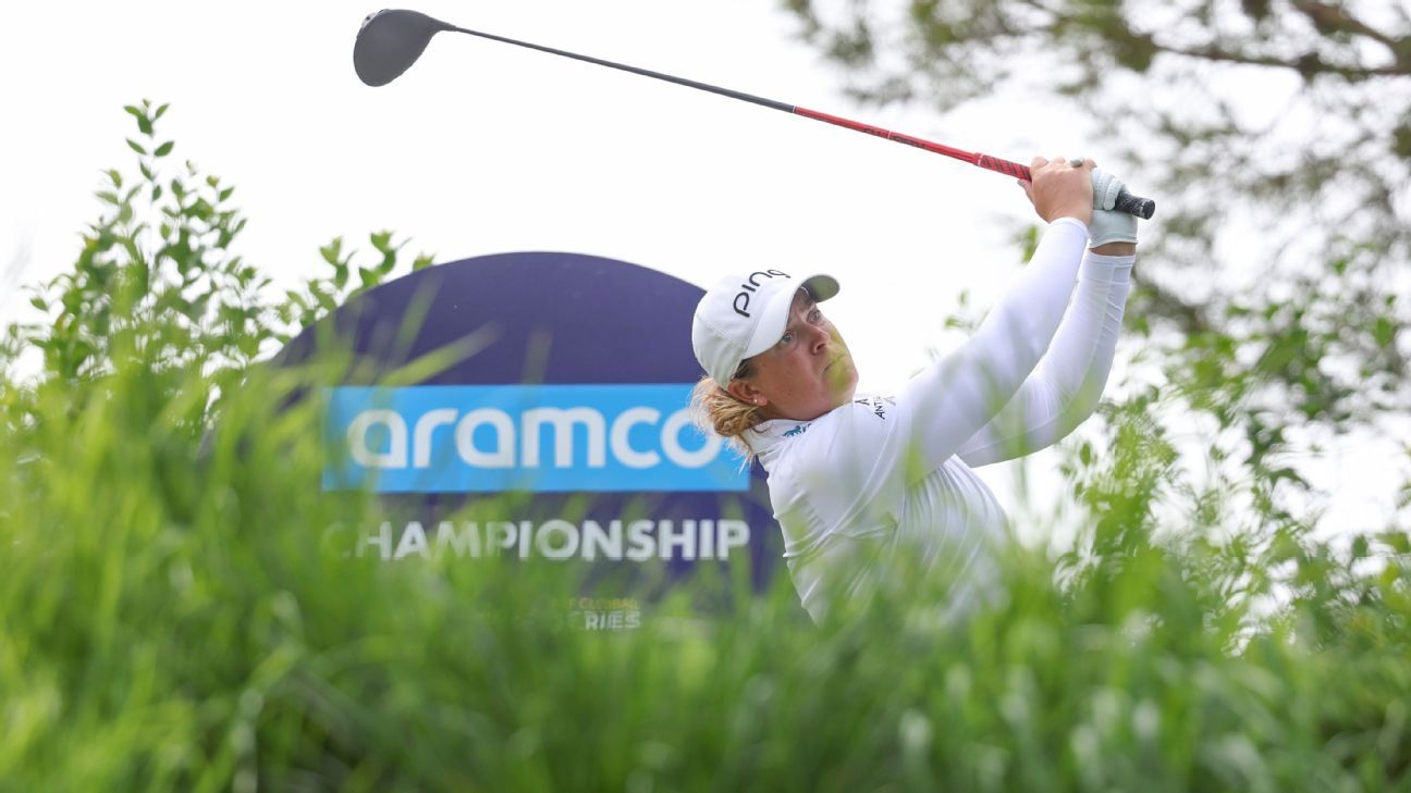 Lauren Coughlin shares the lead in a three-way tie at the well-known Shadow Creek. 1