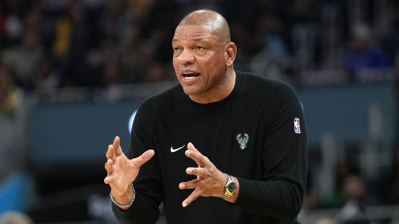 Bucks' Rivers, asked about future, talks missing his grandkids Bucks' Rivers discusses longing for his grandchildren when questioned about his future. 1