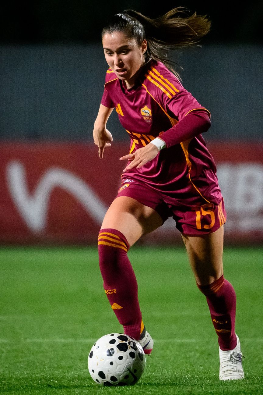 López, Caicedo, and Thompson among top U21 female soccer athletes 7