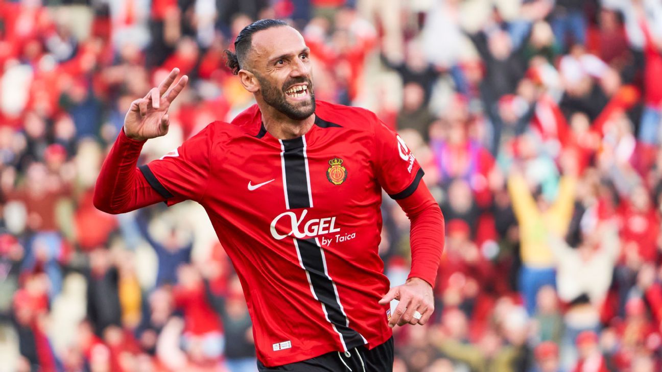 Introducing Muriqi, the 'Pirate' competing with Mbappé for the LaLiga scoring title. 1