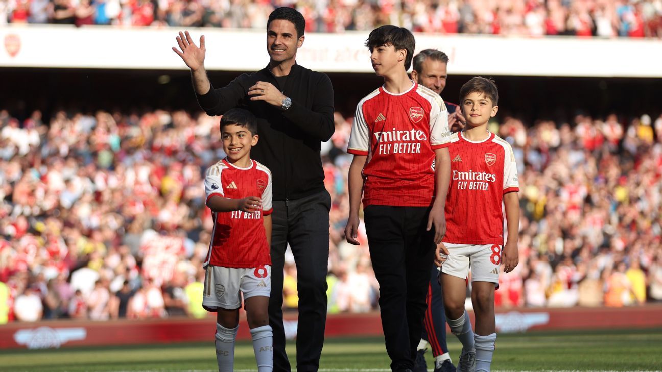 Mikel Arteta's son appears in Arsenal under-18s match for the first time 1