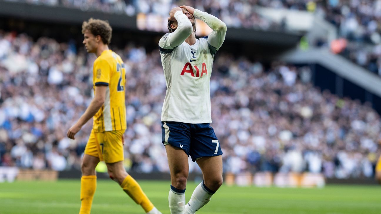 Jamie Carragher warns Tottenham's relegation concerns may intensify against Wolves. 1