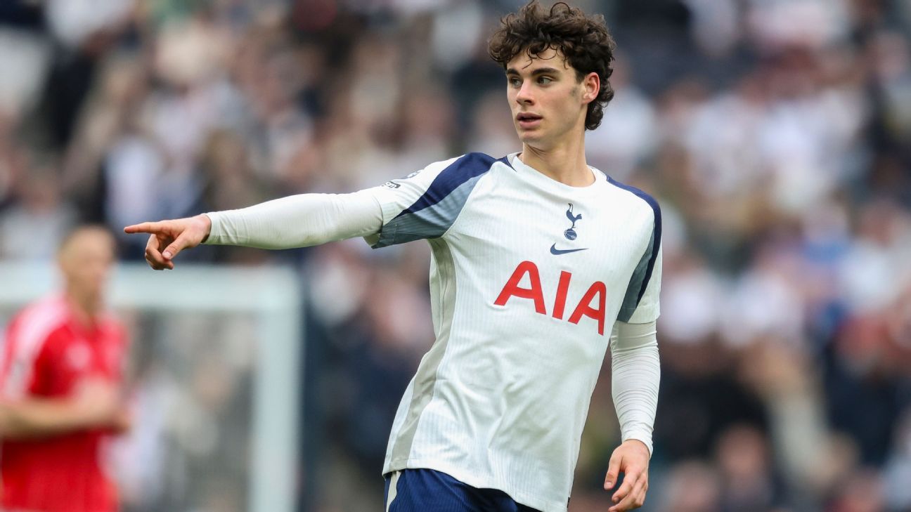 Transfer speculation: Liverpool and Bayern interested in Spurs' Gray 1