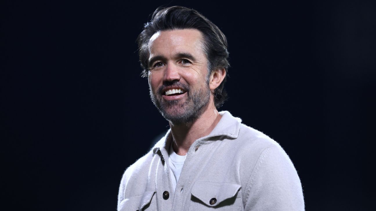 Wrexham co-owner Rob McElhenney extends invitation for Vegas trip to Coventry ahead of important match. 1