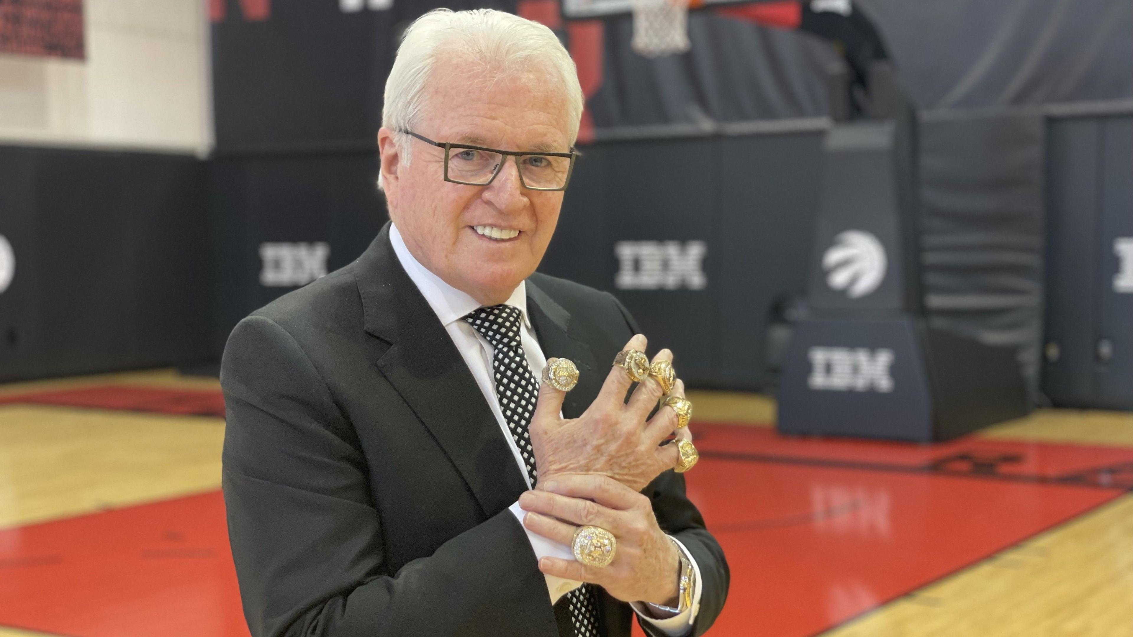 The British Physiotherapist Who Has Remained in Demand in the NBA at Age 74 12