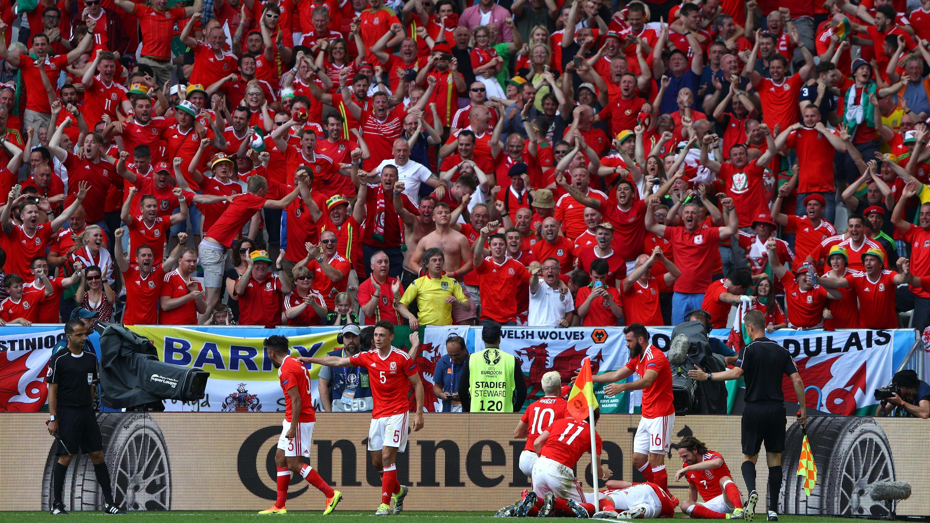 Euro 2016: The summer that transformed Welsh football 7