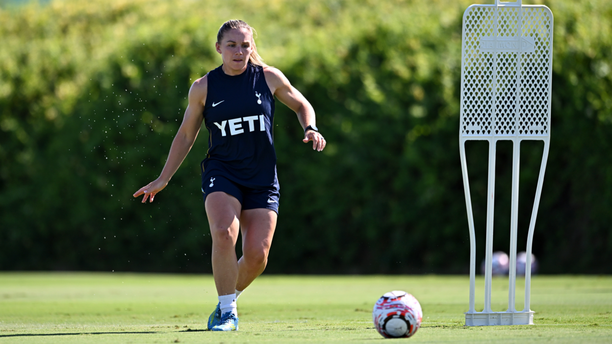Why Tottenham's quiet signing of Kirsty Hanson could be the WSL's smartest move 5