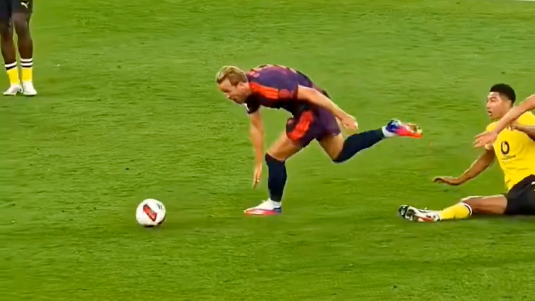 Harry Kane: How dropping deep helped him score 73 goals last season 24