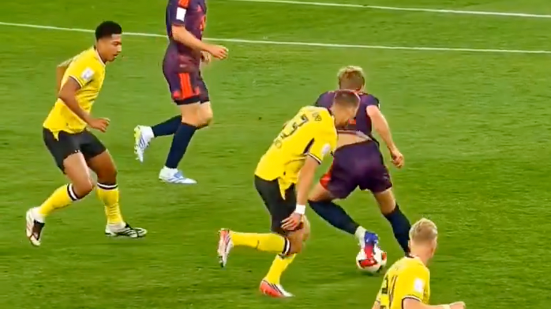 Harry Kane: How dropping deep helped him score 73 goals last season 23