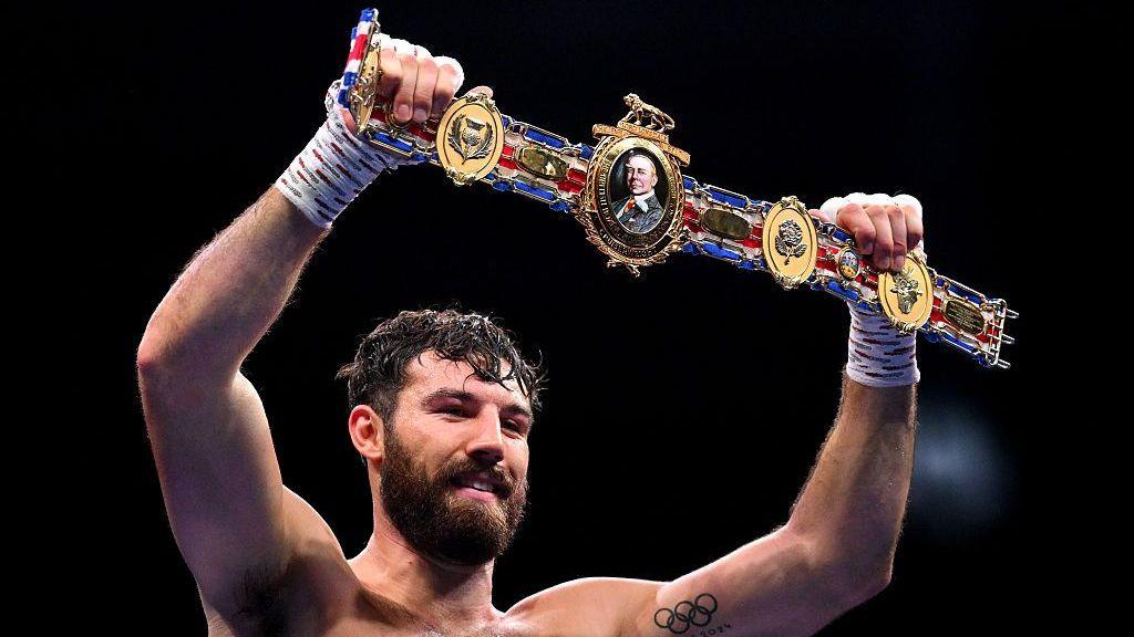 Brown maintains perfect record with brutal Hedges stoppage Pat Brown stops John Hedges to claim British and Commonwealth cruiserweight titles 7