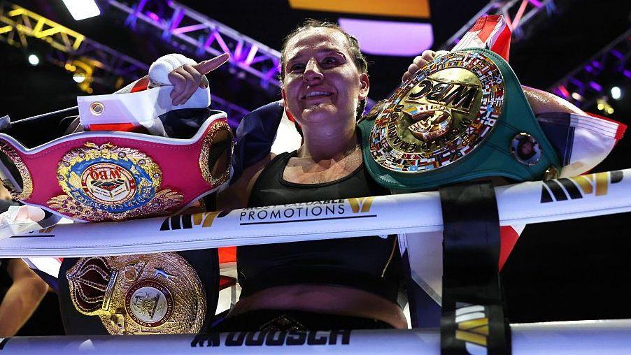 Cameron beats Mayer to become unified light-middleweight champion Cameron defeats Mayer to become unified light-middleweight champion 8