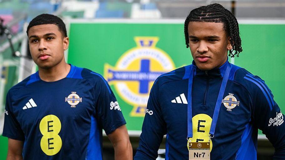 Shea Charles Unfazed by Record-Breaking Transfer as Northern Ireland Star Eyes Premier League Success 2