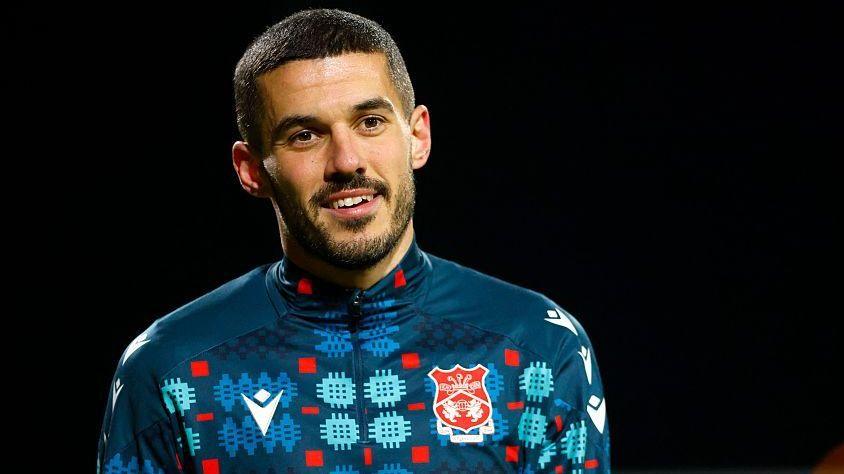 Conor Coady joins Liverpool U21s after Wrexham exit 3