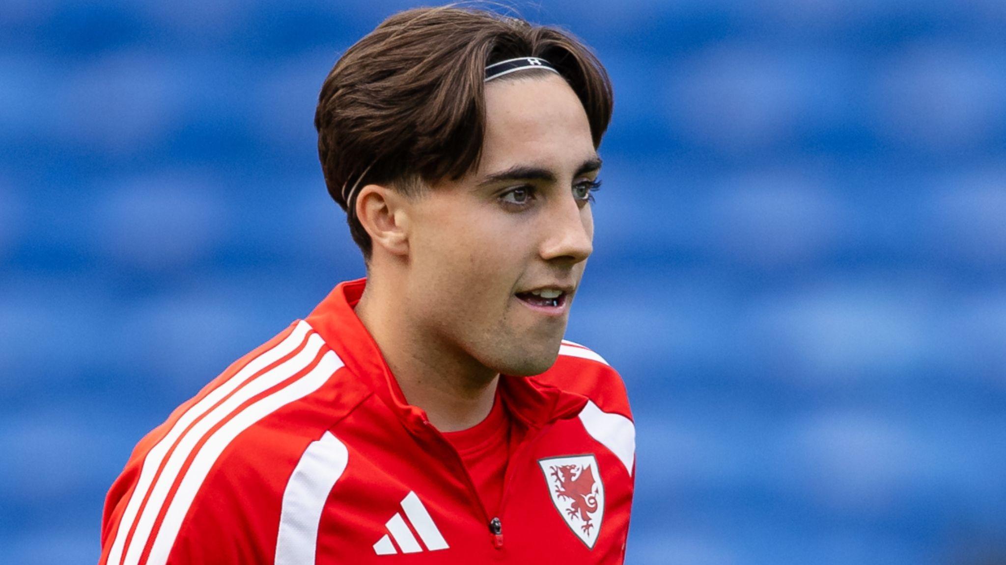 Colwill's 'surreal' ambition to face Ronaldo and Haaland 2