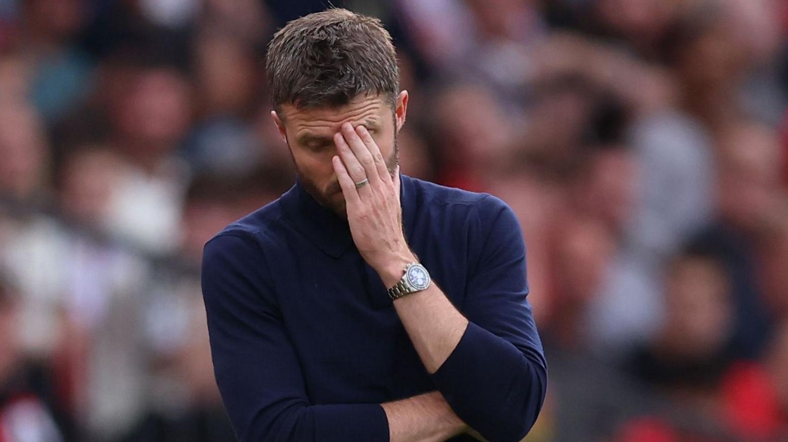 Familiar questions for Man Utd, now Carrick must find answers 7