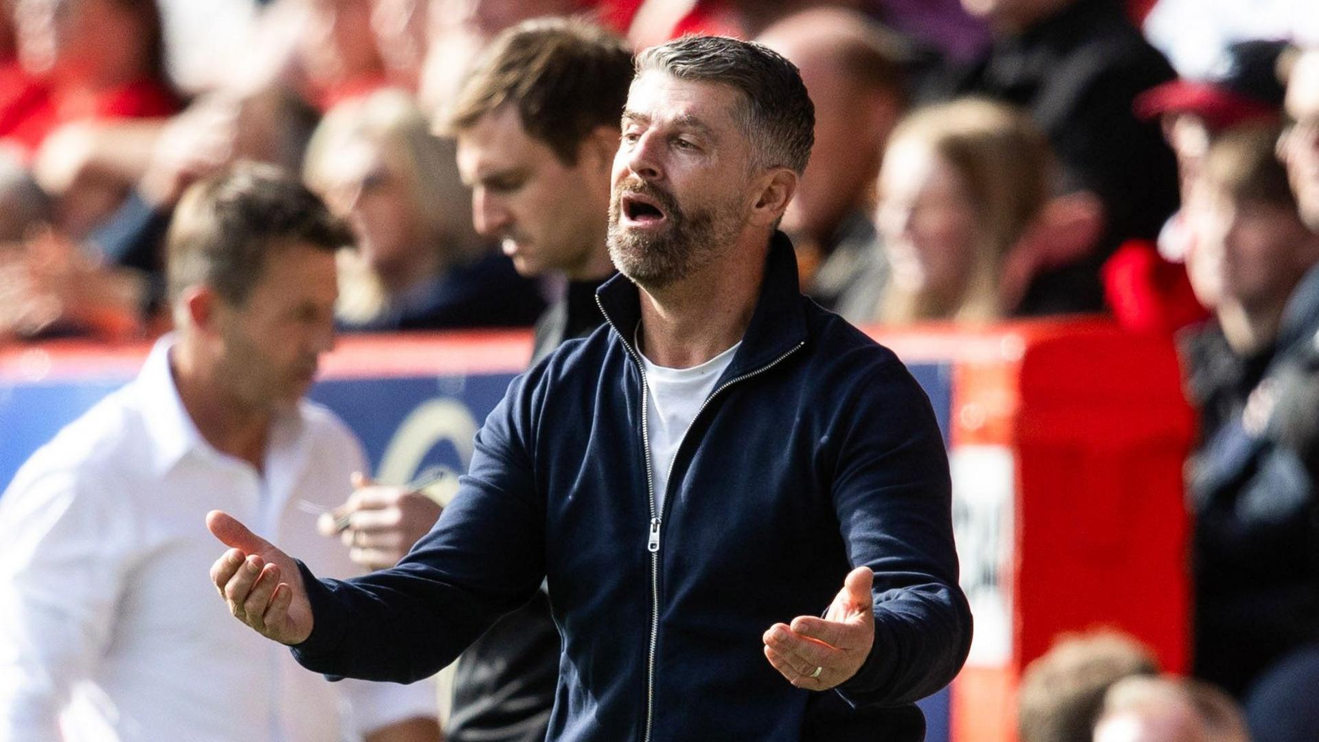 Aberdeen's slump: Why fans are turning on Robinson 5