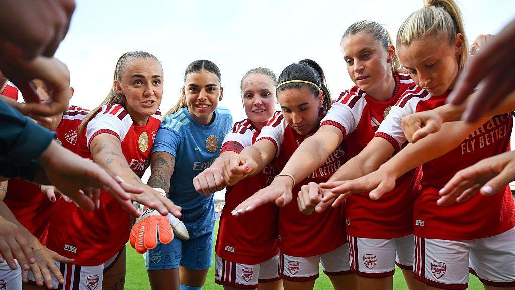 Has the power shifted in London's WSL? 9