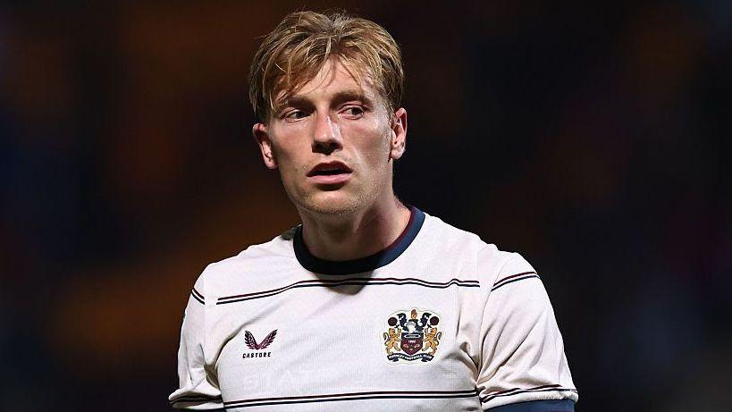 Ipswich Town complete £20m signing of Burnley striker Zian Flemming 5
