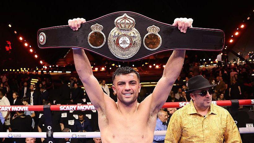 Lopez ordered to defend WBA world title against Catterall 6