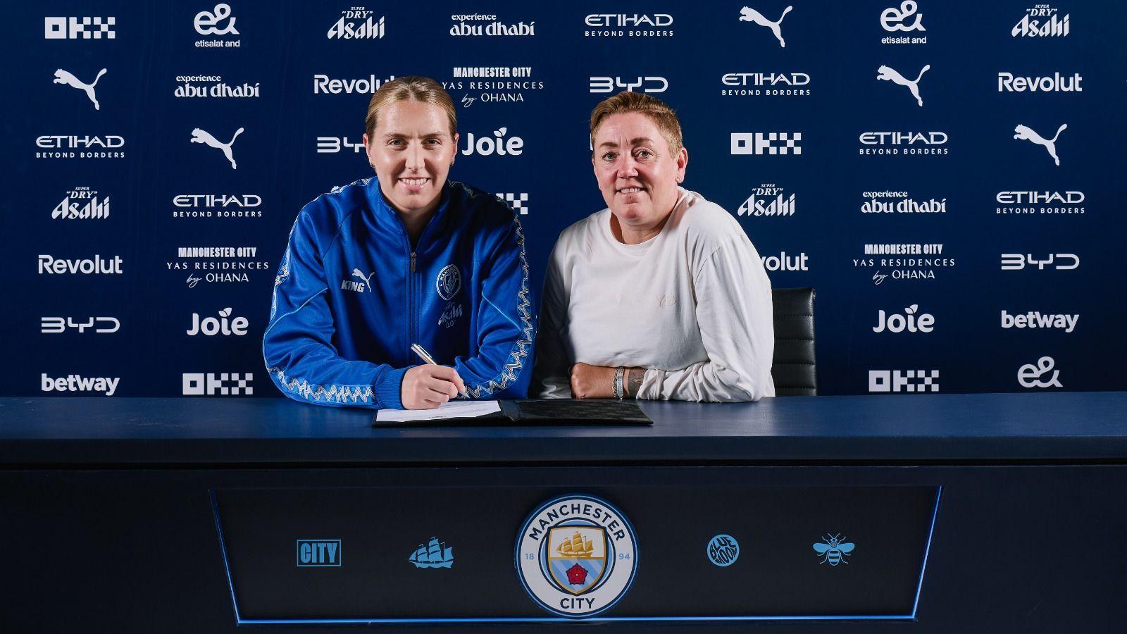 Manchester City sign England goalkeeper Anna Moorhouse on loan from Orlando Pride 3