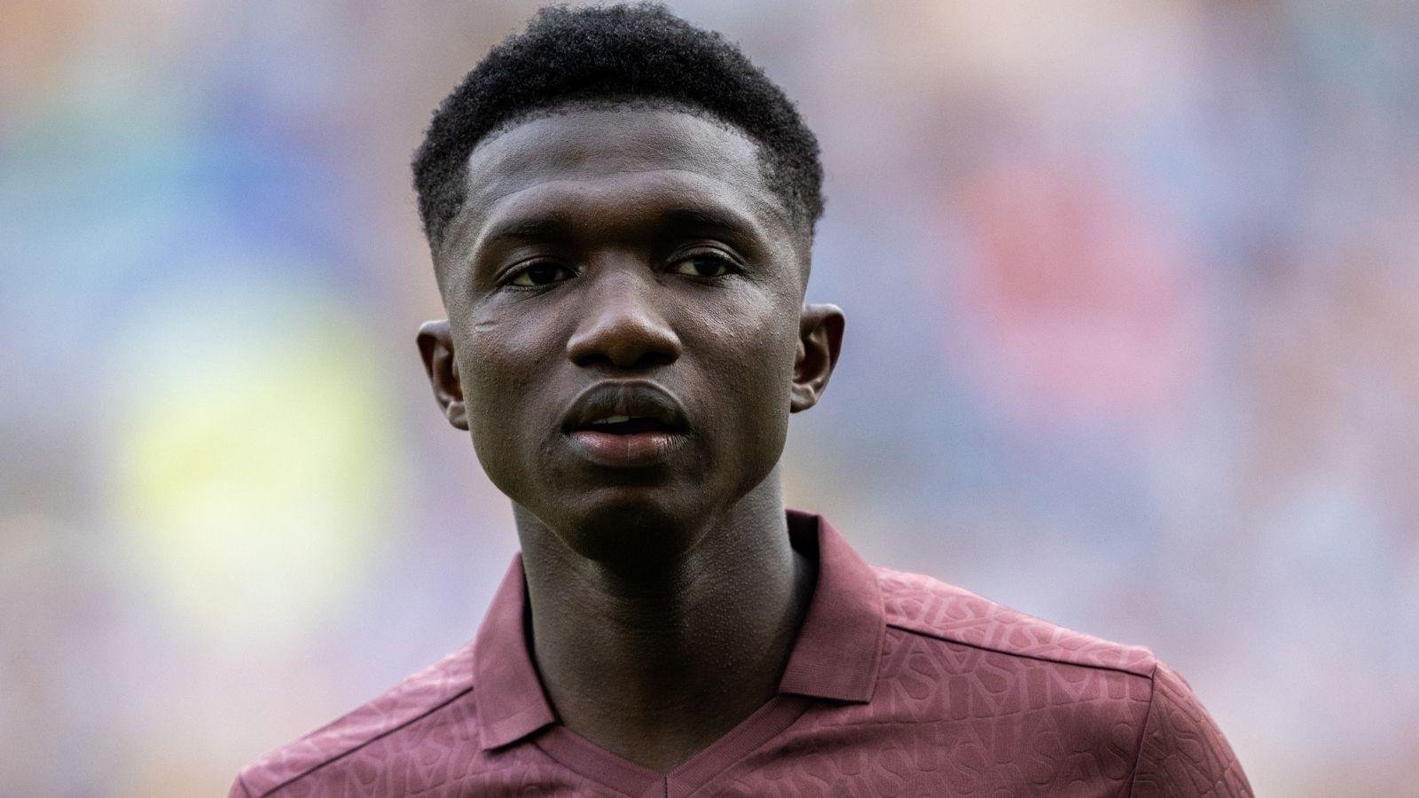 Mudryk to Spurs as Chelsea's Sanchez heads to Como Mudryk set for Spurs move as Chelsea's Sanchez heads to Como 8