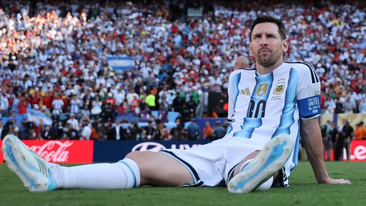 'Nothing left to give' - legend Messi ends Argentina career 'Nothing left to give' - legend Messi ends Argentina career 6