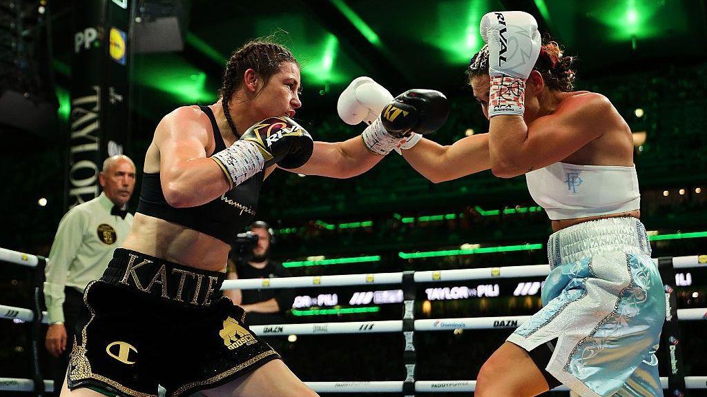 Boxing world pays tribute to Katie Taylor after farewell victory 9