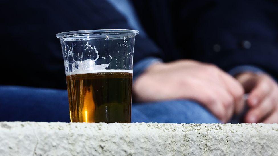 Scotland fans allowed to buy alcohol at upcoming Hampden Park games 5