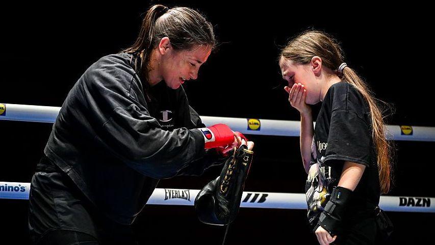 Tears and tricolours: Inside Katie Taylor’s final fight week 5
