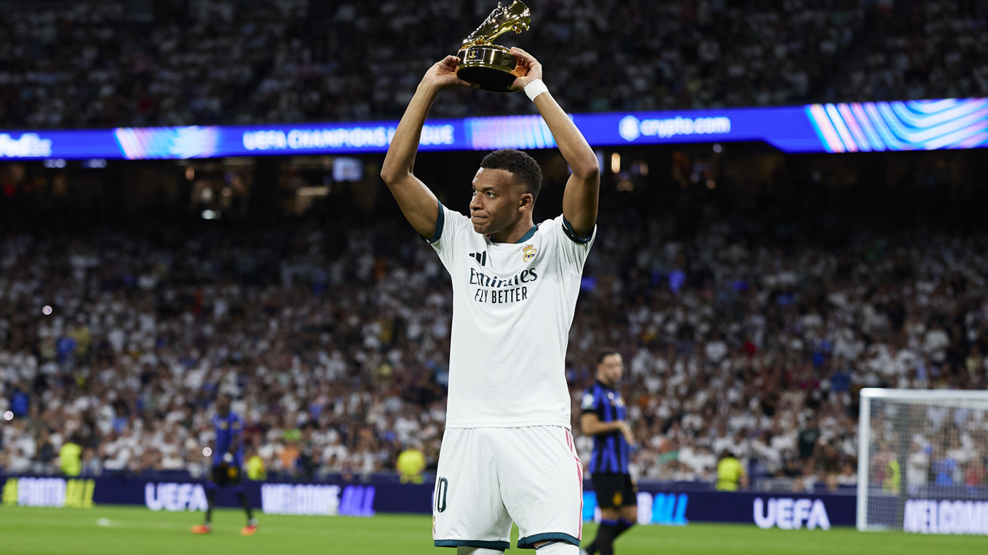 Who are the record Champions League goalscorers? 4