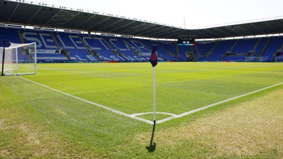 PSG and Ajax visit League One club Reading for AI summit 5