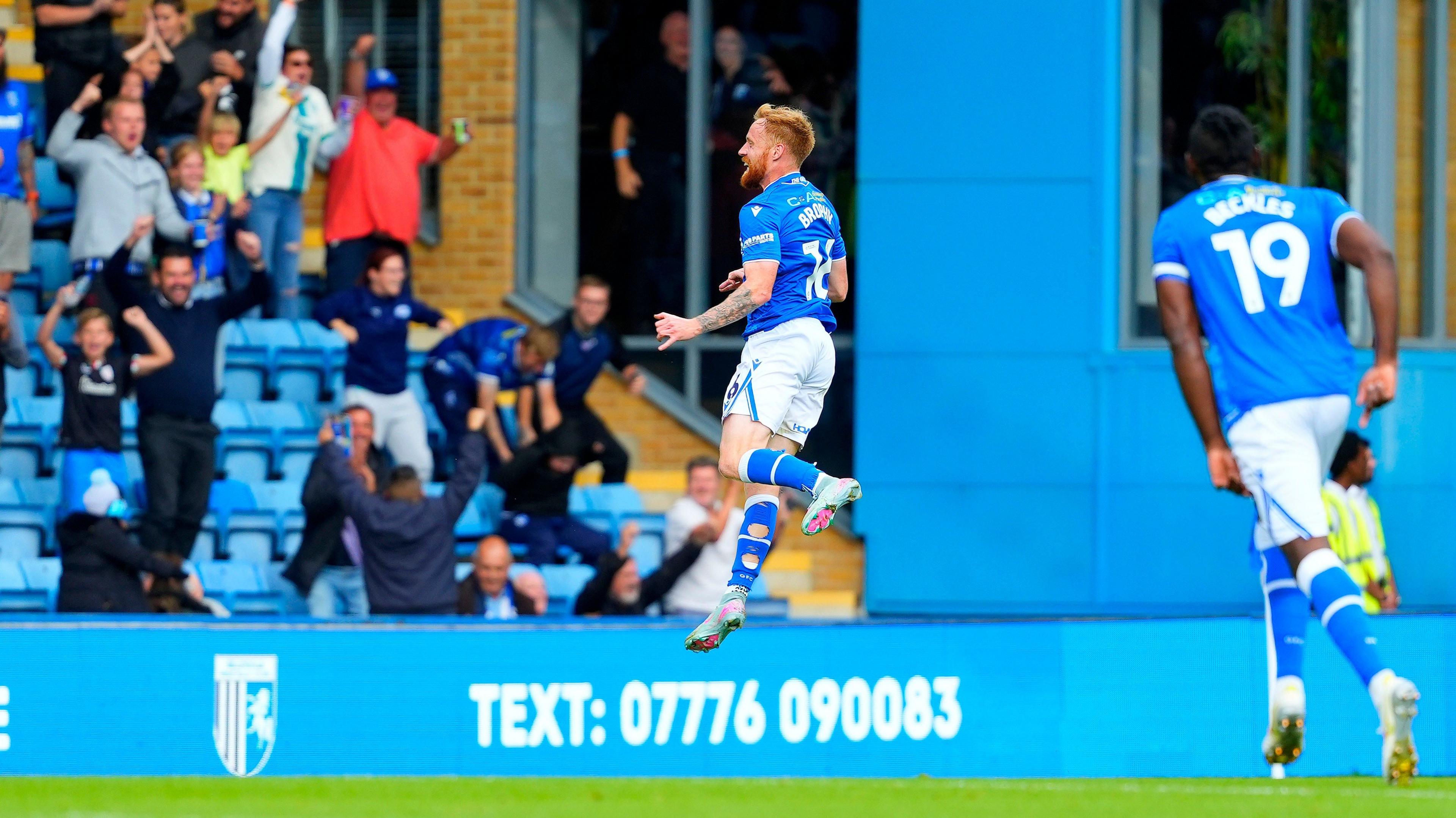 Wrexham's boost and Alexander in ideal place - Aaron McLean's EFL takeaways 12