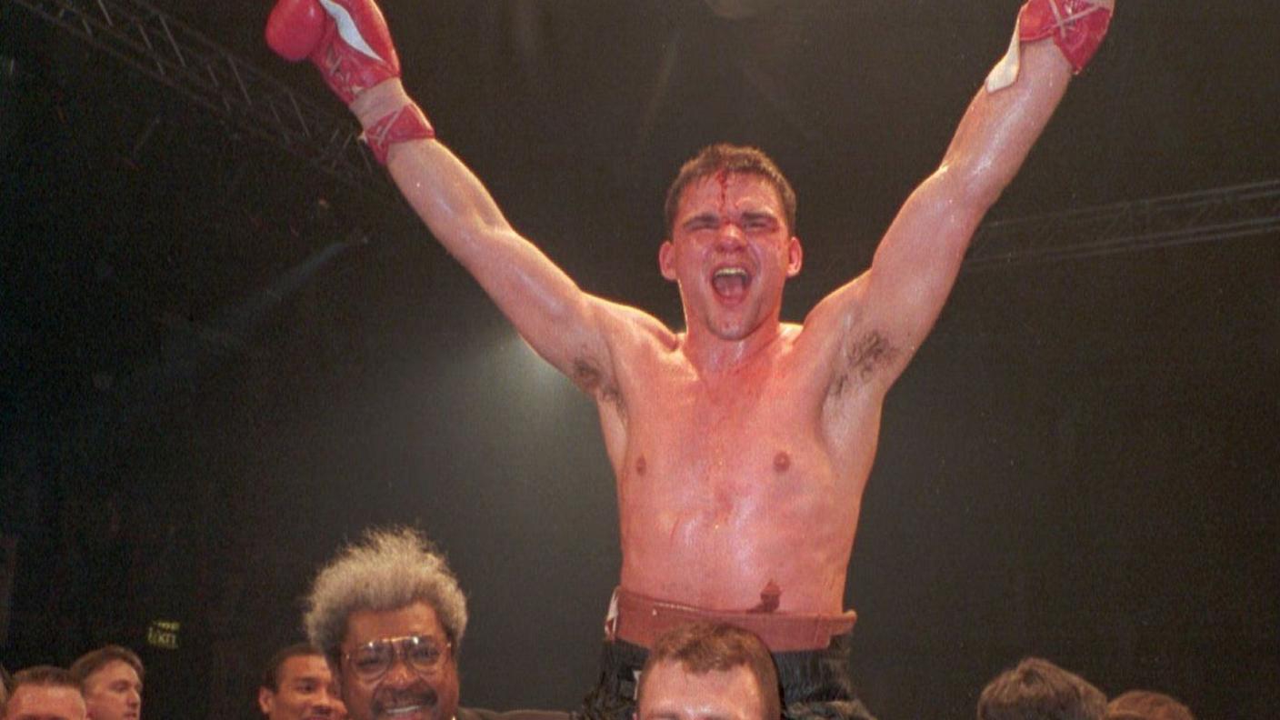 Belfast boxing legend Ray Close dies aged 57 7