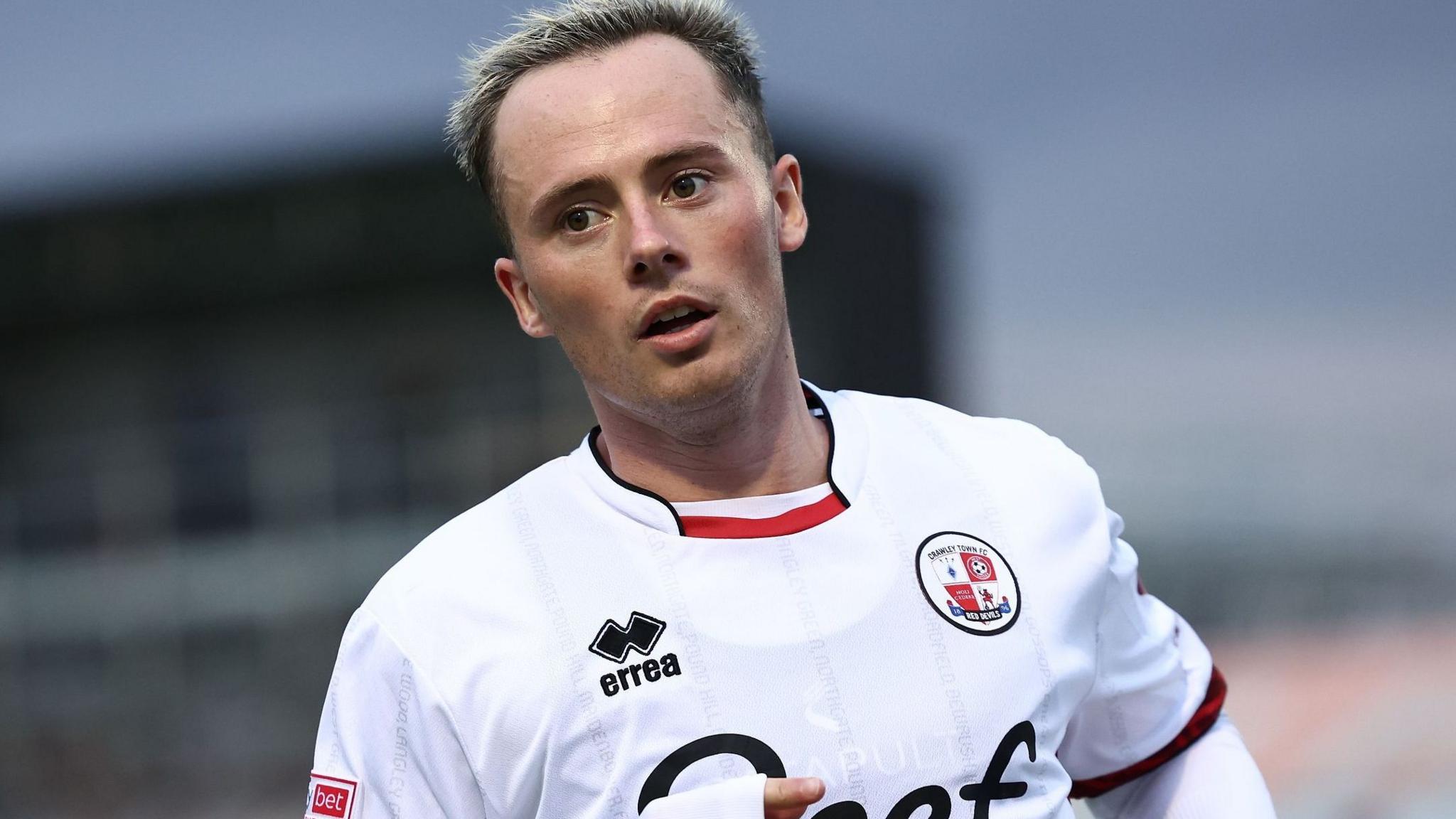 Former Hibs striker Harry McKirdy retires from football at age 29 3