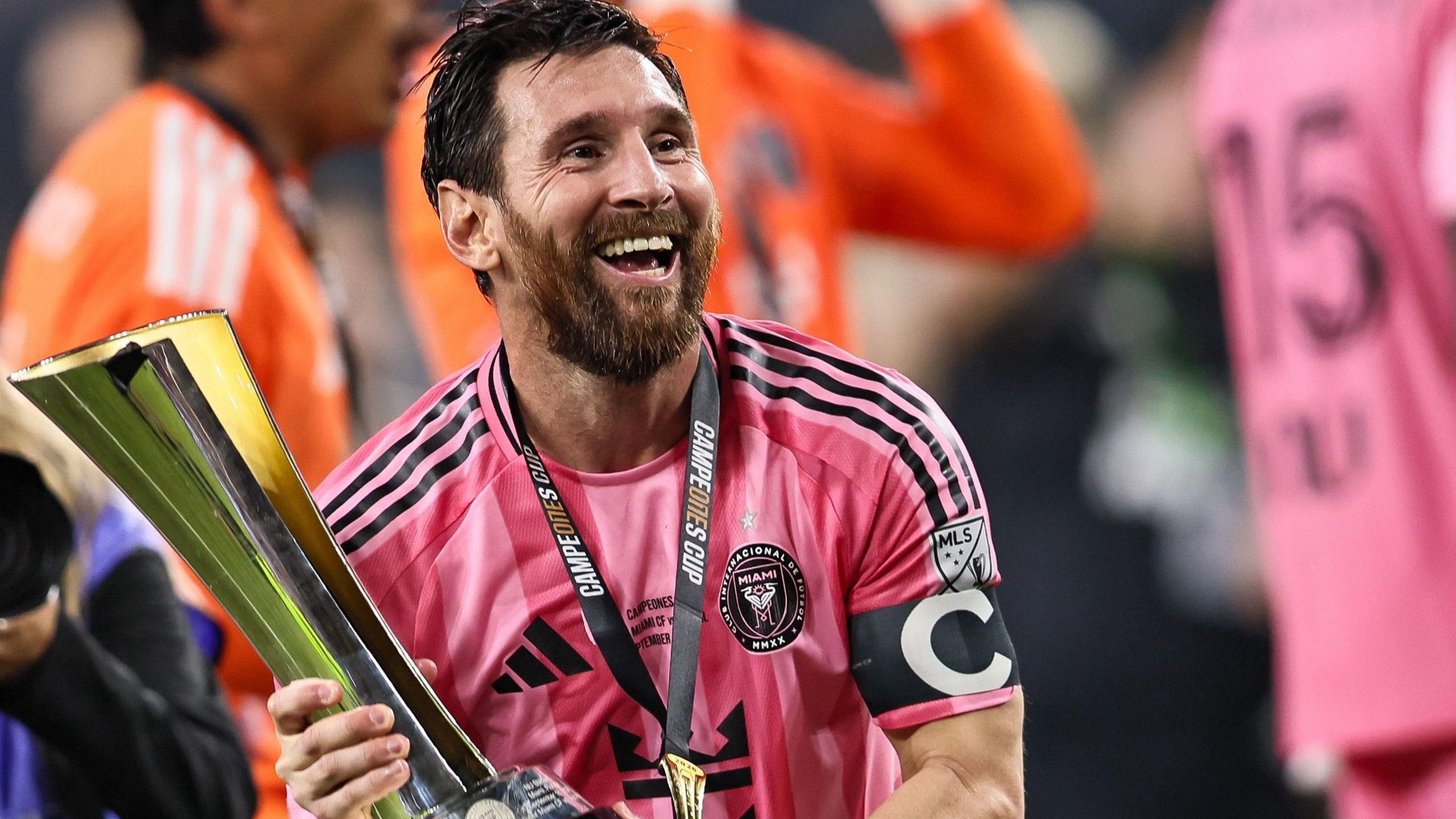 Lionel Messi completes purchase of Spanish second-division club CD Eldense 6