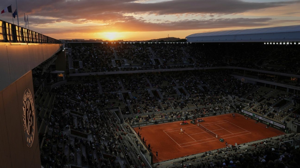 French Open's Mauresmo - Not 'ideal,' but night format staying 1 | ASL