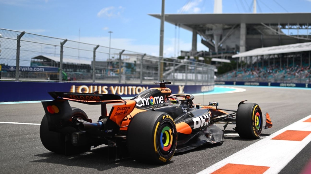 Miami GP: McLaren's Oscar Piastri tops practice as Oliver Bearman crashes 1 | ASL