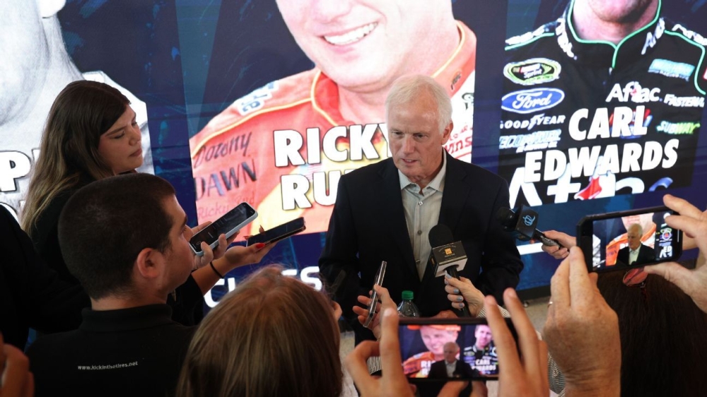 Ricky Rudd, Carl Edwards inducted into NASCAR Hall of Fame 1 | ASL