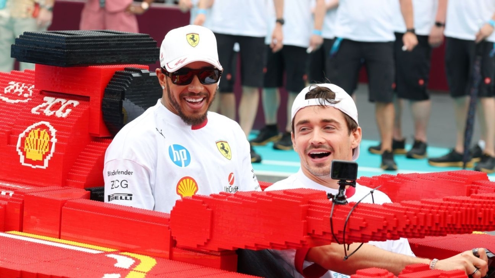 Lewis Hamilton on Ferrari radio messages: 'I won't apologise for being a fighter' 1 | ASL
